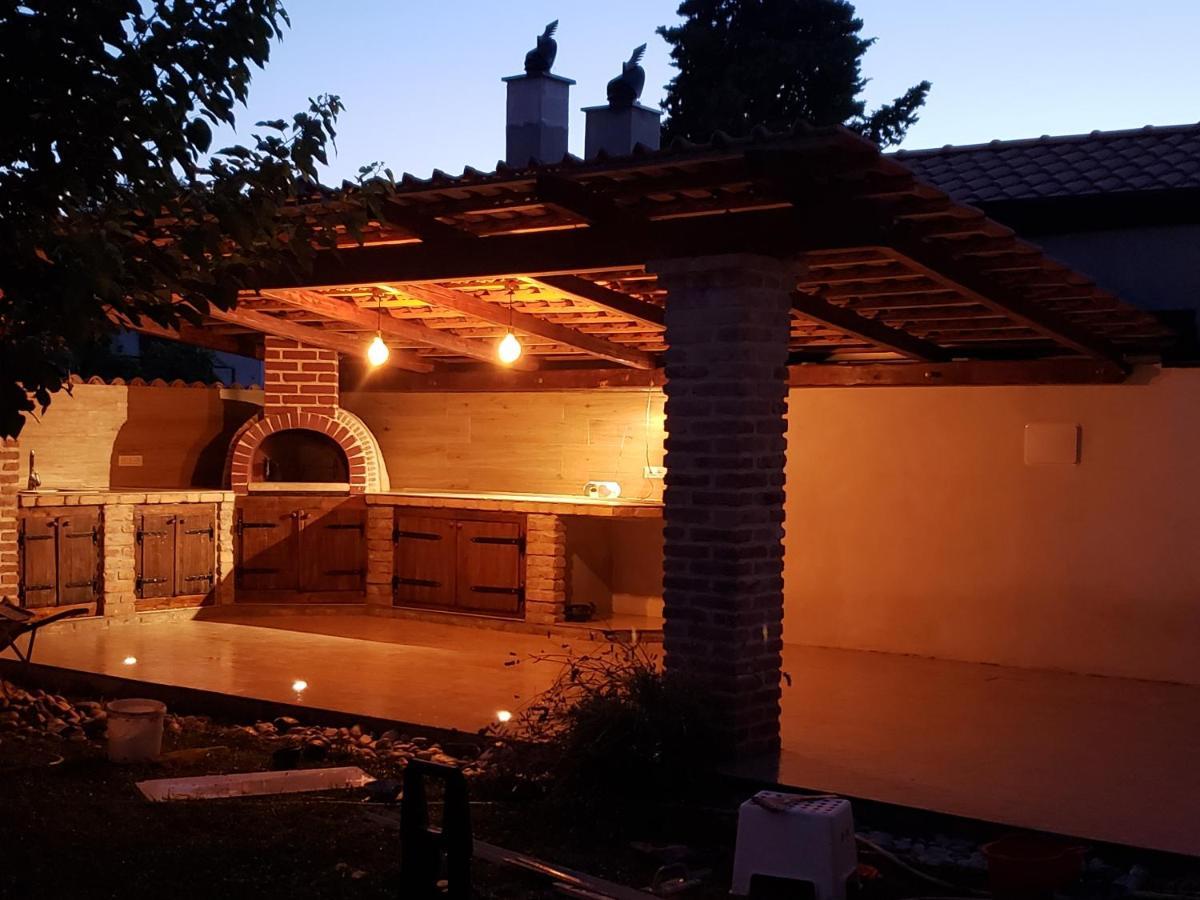 Villa Kortina Bašanija Eksteriør billede